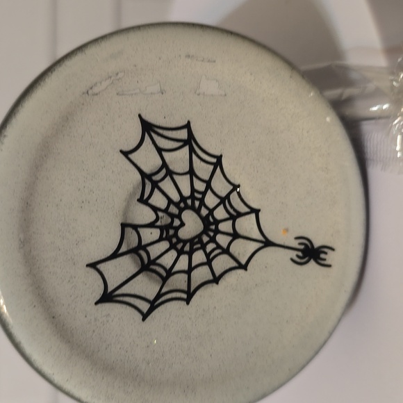 New Handmade Black & White Halloween 30oz Skinny Tumbler - Picture 7 of 7